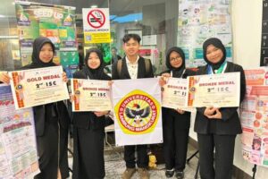 ULM banjarmasin raih medali ISC