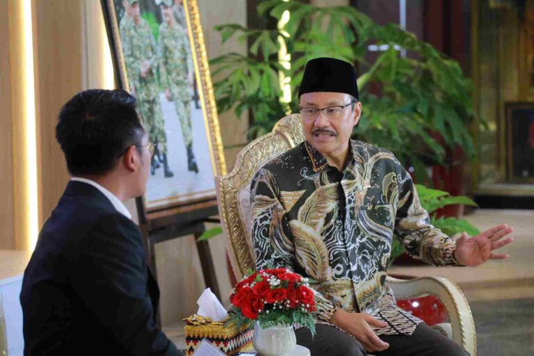 Mensos: 45% Penyaluran Bansos Tidak Tepat Sasaran. Ini yang Harus Dilakukan!