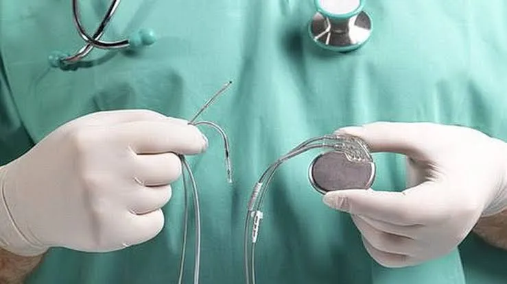 Alat pacu jantung mikro dari China