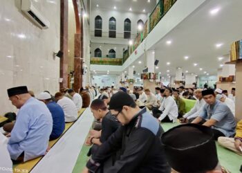 Susasana salat Khusuf gerhana bulan total