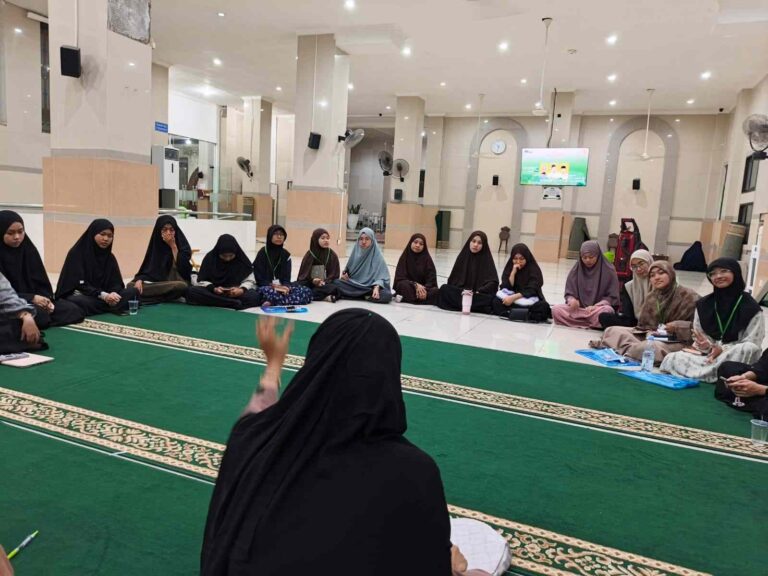 PCNA Banjarmasin 4 Kembali Gelar D’Kaf Akhwat, Ditutup Khataman dan Tasmih Akbar Al-Qur’an