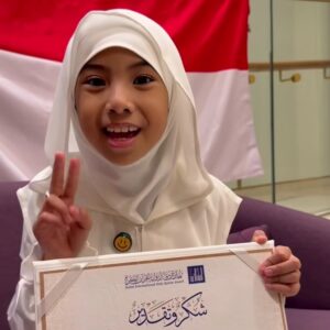 Hafizah Cilik Asal Malang Aisyah Al-Rumy Raih Juara II Tilawah Internasional di Dubai