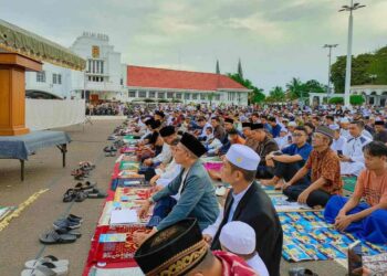salat ied di lapangan dr murjani