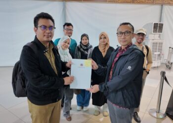 Kemlu evakuasi WNI dari Iran secara bertahap