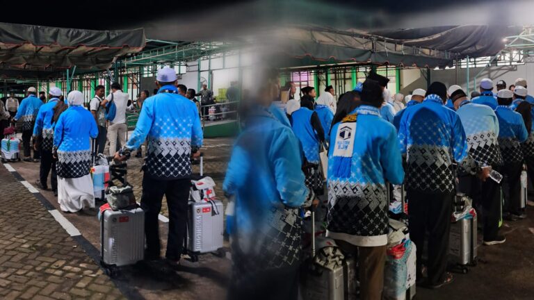 Jemaah Haji 2026 Kloter 01 Embarkasi Banjarmasin Mulai Diberangkatkan ke Tanah Suci!