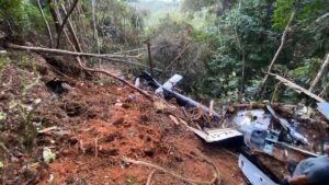 Helikopter jatuh di kawasan hutan Kalimantan Barat