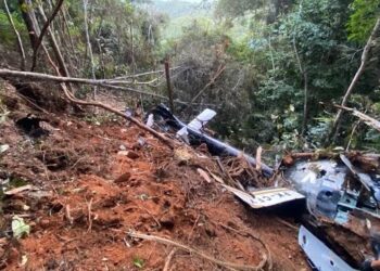 Helikopter jatuh di kawasan hutan Kalimantan Barat