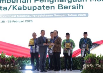 Gubenur Kalsel Raih Penghargaan Nasional Pengelolaan Sampah 2026