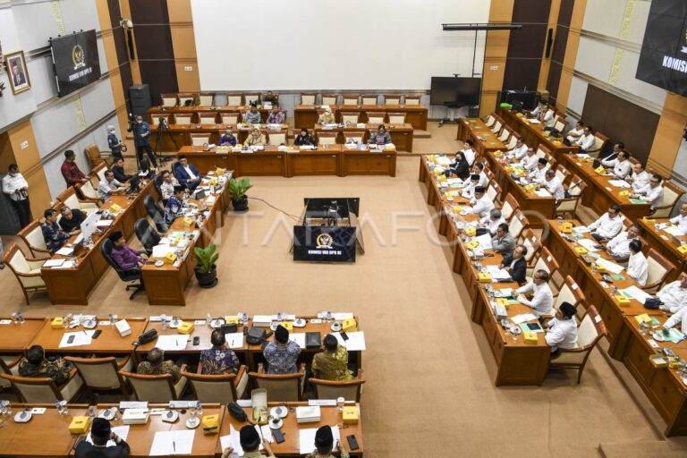 Wacana War Ticket Haji Tuai Sorotan, DPR Usul Ada Pembatasan bagi Kalangan Mampu