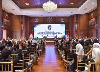 Kunjungan siswa-siswi ke Istana Kepresidenan