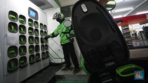 Kemendagri Instruksikan Seluruh Gubernur untuk Ringankan Pajak Kendaraan Listrik