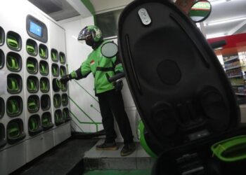 Kemendagri Instruksikan Seluruh Gubernur untuk Ringankan Pajak Kendaraan Listrik