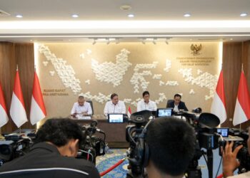 Menko Perekonomian adakan konferensi pers terkait harga avtur yang melonjak