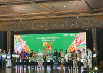 Anjungan Kalsel meraih predikat Terbaik I kategori Pradana Nitya Budaya dalam TMII Award 2026