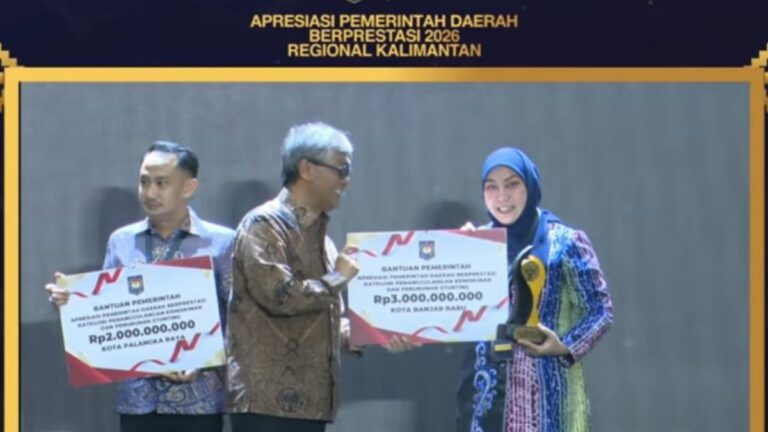 Tekan Stunting dan Kemiskinan, Wali Kota Banjarbaru Raih Penghargaan Regional Kalimantan