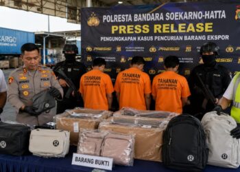 Ilustrasi penangkapan kasus pencurian tas ekspor di Bandara Soetta