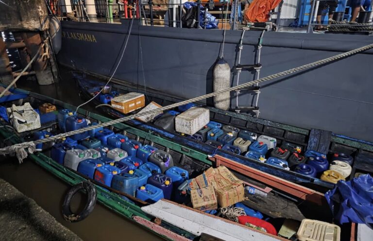 Dua Pelaku Penyalahgunaan BBM Subsidi Diamankan di Perairan Banjarmasin, 3.035 Liter Bio Solar Disita 