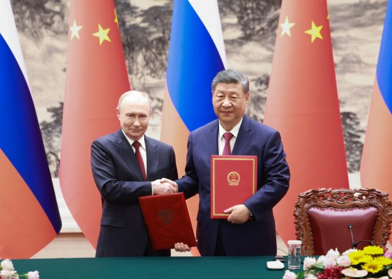 Rusia-China Pererat Hubungan, Tandatangani 20 Dokumen Strategis!