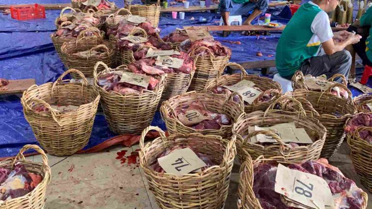 Kurban di Masjid Al Jihad Banjarmasin: Dari 105 Sapi, Didistribusikan Untuk Belasan Ribu Penerima Manfaat