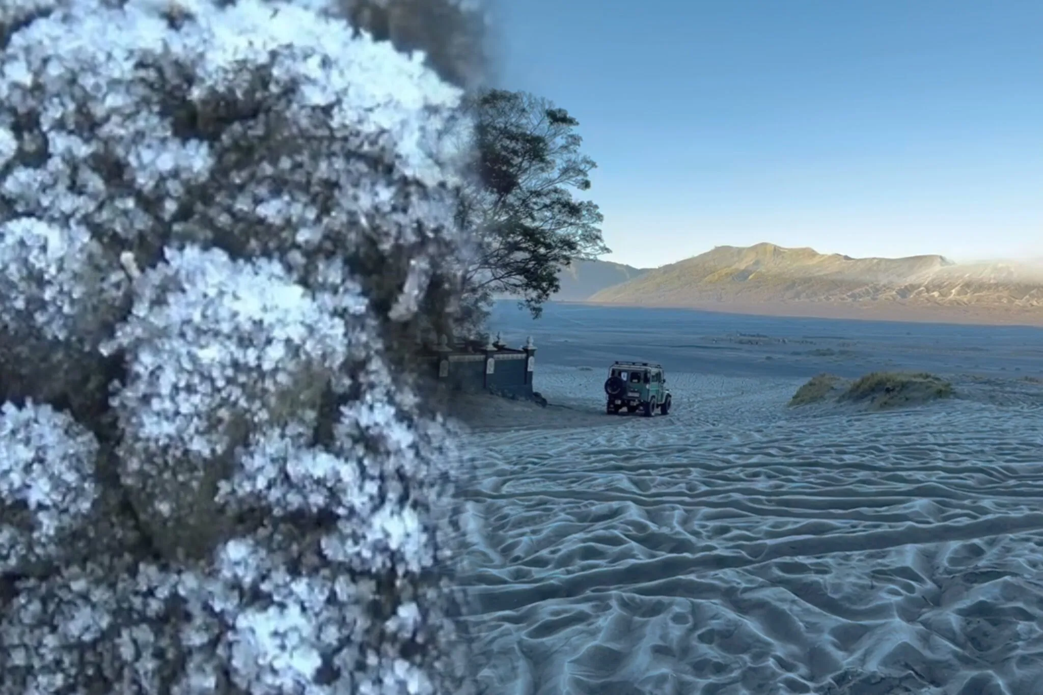 Penampakan Bromo ‘bersalju’