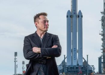 Elon Musk Pecahkan Rekor Jadi Triliuner Pertama di Dunia