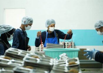 Pengamat Minta Penyaluran MBG Libatkan Kantin Sekolah