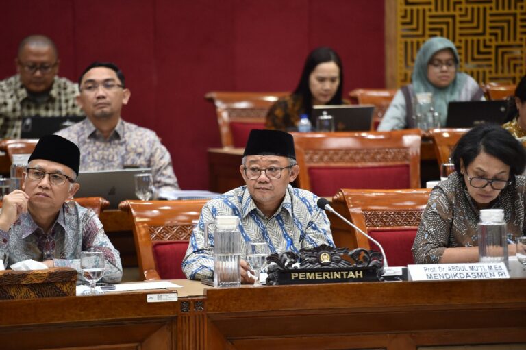 Mendikdasmen Usulkan Tambahan Anggaran Rp40,75 Triliun pada 2027, Ini Alokasinya!