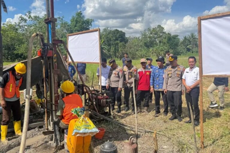 Perluas Akses Air Bersih untuk Masyarakat, Polda Kalsel Bangun 11 Sumur Bor di Sejumlah Wilayah!