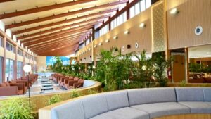 Ruang tunggu Terminal 2 F Bandara Soekarno-Hatta