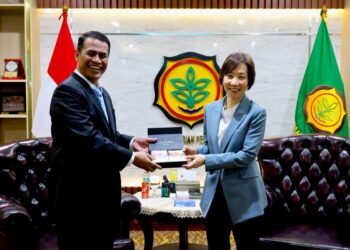 Menteri Pertanian Amran Sulaiman dan Menteri Keberlanjutan dan Lingkungan Hidup Singapura, Grace Fu Hai Yien