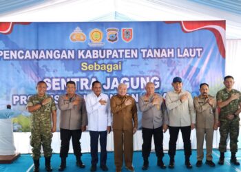Pencanangan di Desa Banyu Irang, Kecamatan Bati-Bati.
