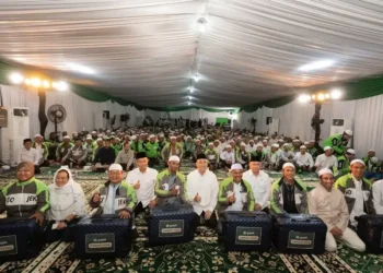 Penerima apresiasi 15 tahun driver Gojek yang diberangkatkan Umrah