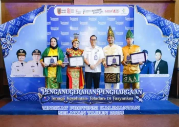 Penerima penghargaan ajang Seleksi Tenaga Kesehatan Teladan Tingkat Provinsi Kalimantan Selatan 2026