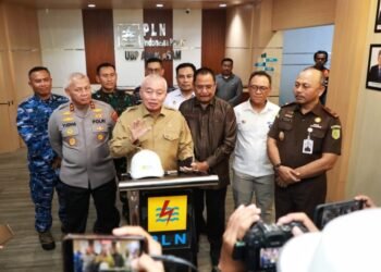 Gubernur Kalsel Tinjau Perbaikan PLTU Asam-Asam, Targetkan Listrik Normal 25 Agustus