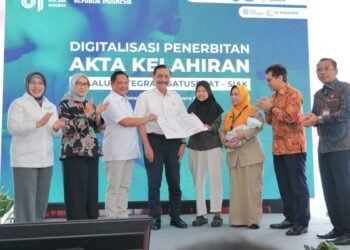 Pers konferensi digitalisasi penerbitan akta kelahiran