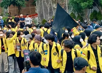 Aksi demonstrasi Badan Eksekutif Mahasiswa Universitas Indonesia [BEM UI], Selasa [18/8]