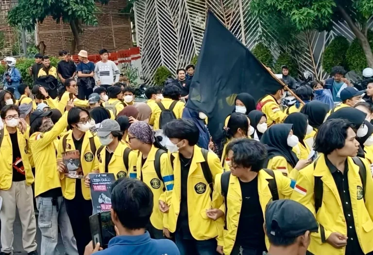 Gelar Aksi Demonstrasi Sehari Setelah Hari Kemerdekaan ke-81 RI, Ini 8 Tuntutan BEM UI