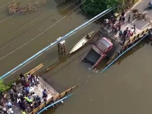 Jembatan Tembus Mantuil
