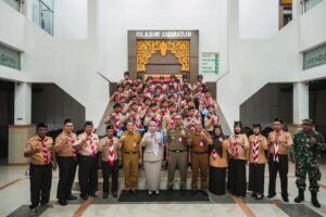 Wali Kota Banjarbaru Lepas Kontingen ke Jambore Nasional Pramuka XII di Cibubur