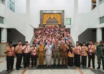 Wali Kota Banjarbaru Lepas Kontingen ke Jambore Nasional Pramuka XII di Cibubur