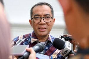 Mendiktisaintek Brian Yuliarto