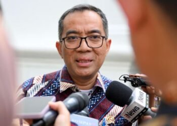 Mendiktisaintek Brian Yuliarto