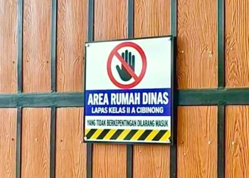 Gerbang Lapas Kelas IIA Cibinong, Bogor