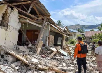 nan yang runtuh akibat gempa di Sumba