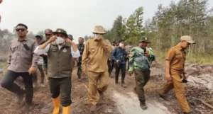 Menhut Raja Juli Antoni