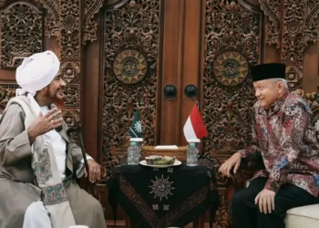 Habib Umar bersama Ketua PP Muhammadiyah, Anwar Abbas