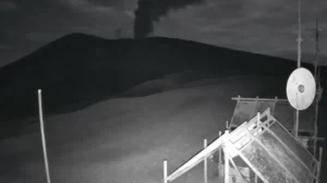 Erupsi Gunung Anak Krakatau