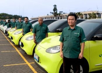 Mobil listrik GrabCar