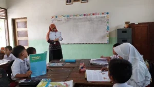 Guru PPPK paruh waktu